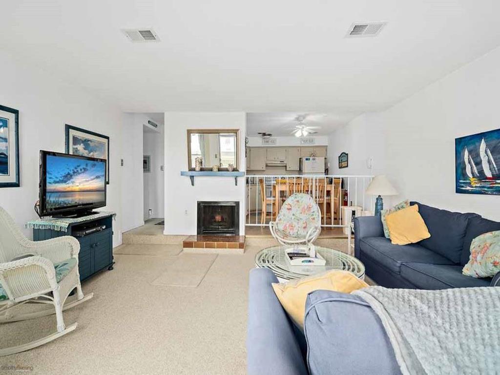 215 SURF AVENUE WIND SURFER 206 NORTH WILDWOOD SUMMER VACATION